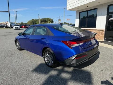 More photos of 2024 Hyundai Elantra SEL at Jerry Hunt Supercenter - Lexington, NC