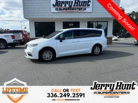 White 2024 Chrysler Pacifica Touring L for sale in Lexington, NC
