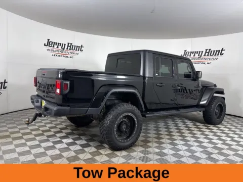 More photos of 2022 Jeep Gladiator Altitude at Jerry Hunt Supercenter - Lexington, NC