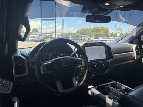 More photos of 2022 Ford F-350SD Lariat at Jerry Hunt Supercenter - Lexington, NC