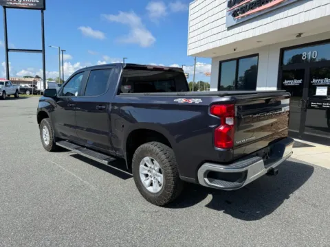 More photos of 2022 Chevrolet Silverado 1500 LT at Jerry Hunt Supercenter - Lexington, NC