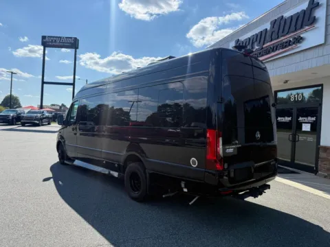 More photos of 2022 Mercedes-Benz Sprinter 3500 Cargo 170 WB at Jerry Hunt Supercenter - Lexington, NC