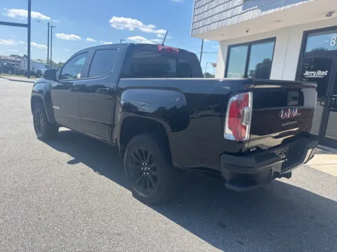 More photos of 2022 GMC Canyon Elevation at Jerry Hunt Supercenter - Lexington, NC