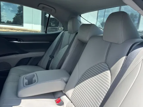 More photos of 2019 Toyota Camry SE at Jerry Hunt Supercenter - Lexington, NC