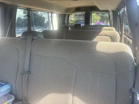 More photos of 2017 Chevrolet Express 3500 LT at Jerry Hunt Supercenter - Lexington, NC