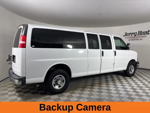 More photos of 2017 Chevrolet Express 3500 LT at Jerry Hunt Supercenter - Lexington, NC