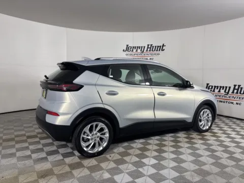 More photos of 2022 Chevrolet Bolt EUV LT at Jerry Hunt Supercenter - Lexington, NC