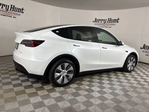More photos of 2023 Tesla Model Y Long Range at Jerry Hunt Supercenter - Lexington, NC
