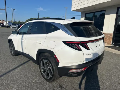 More photos of 2022 Hyundai Tucson SEL at Jerry Hunt Supercenter - Lexington, NC