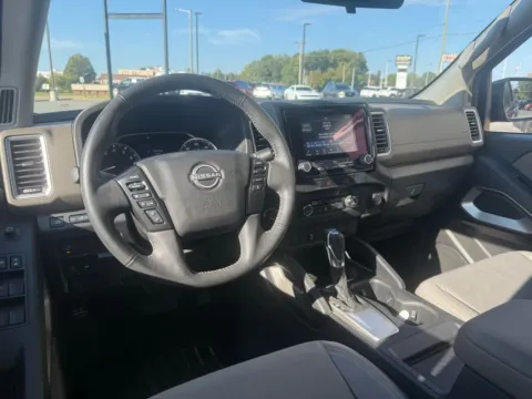 More photos of 2022 Nissan Frontier SV at Jerry Hunt Supercenter - Lexington, NC