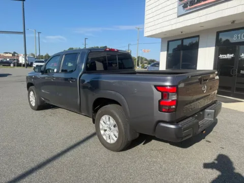 More photos of 2022 Nissan Frontier SV at Jerry Hunt Supercenter - Lexington, NC