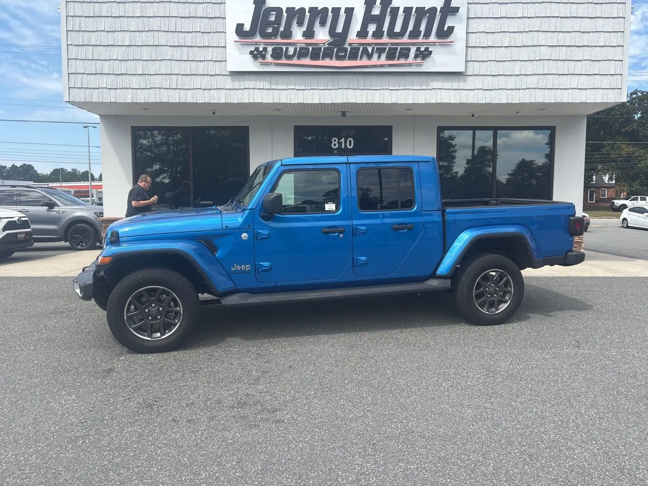 Blue 2021 Jeep Gladiator Overland for sale in Lexington, NC