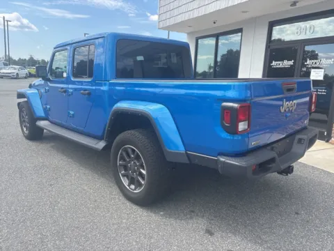 More photos of 2021 Jeep Gladiator Overland at Jerry Hunt Supercenter - Lexington, NC