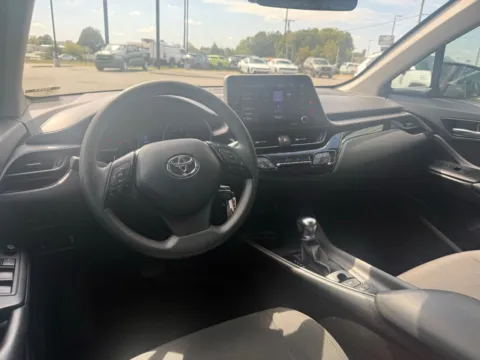 More photos of 2020 Toyota C-HR LE at Jerry Hunt Supercenter - Lexington, NC