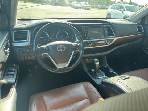 Another view of 2018 Toyota Highlander Limited Platinum for sale in Lexington, NC at Jerry Hunt Supercenter - Lexington