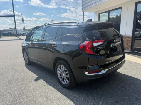More photos of 2022 GMC Terrain SLT at Jerry Hunt Supercenter - Lexington, NC