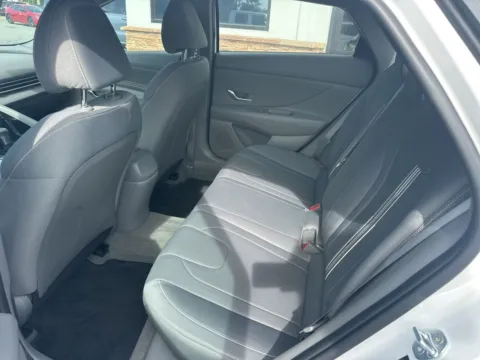 More photos of 2023 Hyundai Elantra SEL at Jerry Hunt Supercenter - Lexington, NC