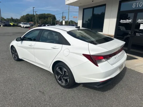 More photos of 2023 Hyundai Elantra SEL at Jerry Hunt Supercenter - Lexington, NC