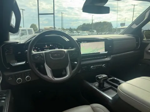 More photos of 2023 GMC Sierra 1500 SLT at Jerry Hunt Supercenter - Lexington, NC