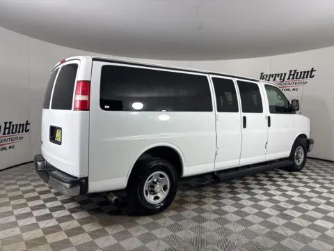 More photos of 2013 Chevrolet Express 3500 LT at Jerry Hunt Supercenter - Lexington, NC