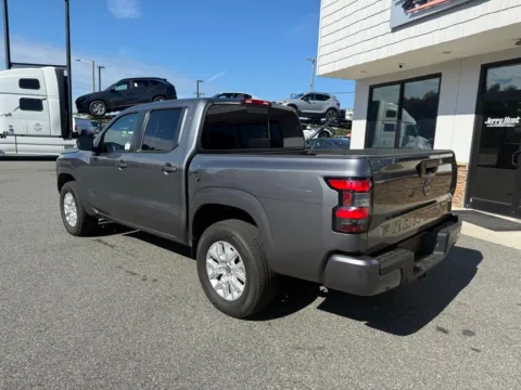 More photos of 2024 Nissan Frontier SV at Jerry Hunt Supercenter - Lexington, NC