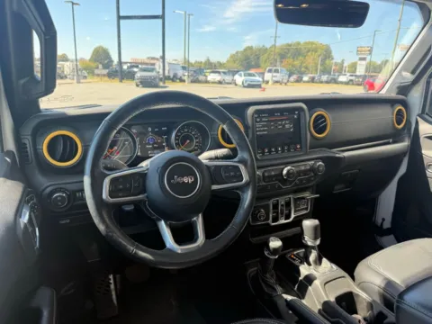 More photos of 2020 Jeep Gladiator Overland at Jerry Hunt Supercenter - Lexington, NC