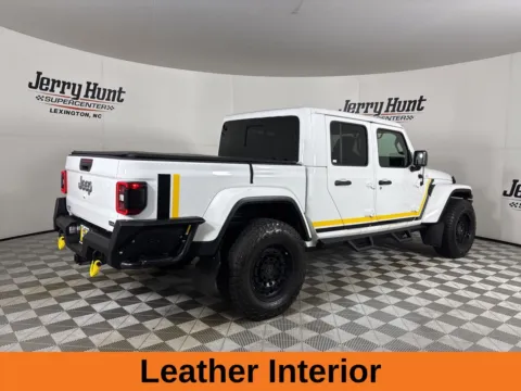 More photos of 2020 Jeep Gladiator Overland at Jerry Hunt Supercenter - Lexington, NC
