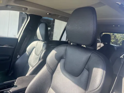Photos of 2019 Volvo XC90 T6 Momentum for sale in Lexington, NC at Jerry Hunt Supercenter - Lexington
