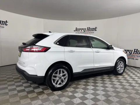 More photos of 2024 Ford Edge SEL at Jerry Hunt Supercenter - Lexington, NC