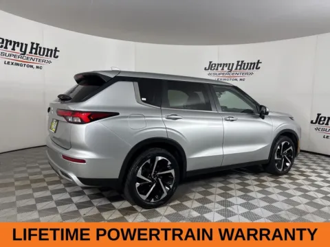 More photos of 2024 Mitsubishi Outlander SE at Jerry Hunt Supercenter - Lexington, NC
