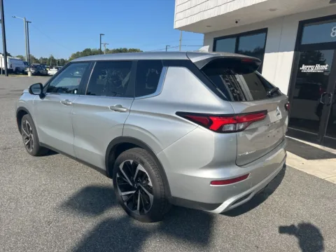 More photos of 2024 Mitsubishi Outlander SE at Jerry Hunt Supercenter - Lexington, NC
