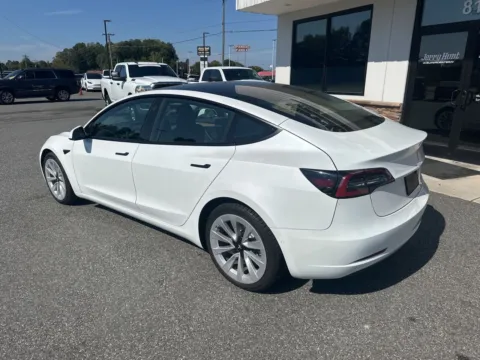 More photos of 2022 Tesla Model 3 at Jerry Hunt Supercenter - Lexington, NC