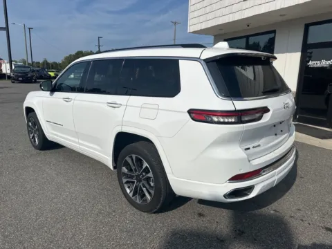 More photos of 2021 Jeep Grand Cherokee L Overland at Jerry Hunt Supercenter - Lexington, NC