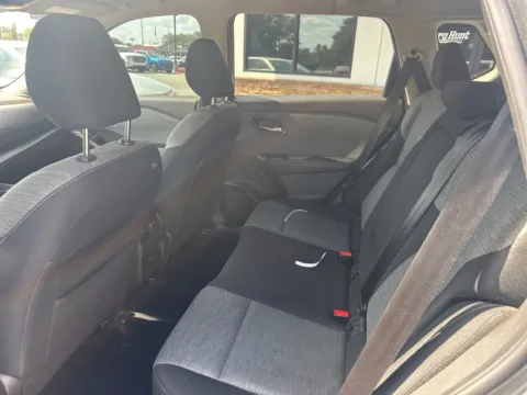 More photos of 2021 Nissan Rogue SV at Jerry Hunt Supercenter - Lexington, NC