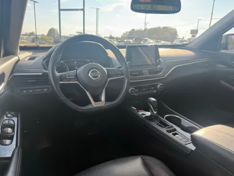 More photos of 2020 Nissan Altima 2.5 SL at Jerry Hunt Supercenter - Lexington, NC