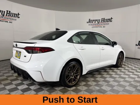 More photos of 2024 Toyota Corolla SE Nightshade at Jerry Hunt Supercenter - Lexington, NC