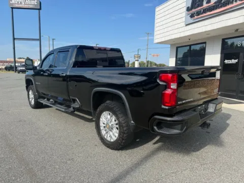 More photos of 2021 Chevrolet Silverado 2500HD High Country at Jerry Hunt Supercenter - Lexington, NC