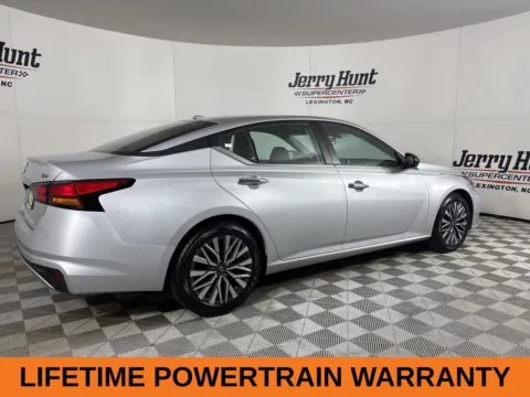 More photos of 2024 Nissan Altima 2.5 SV at Jerry Hunt Supercenter - Lexington, NC