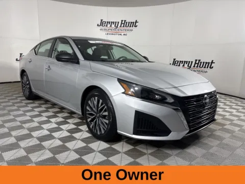More photos of 2024 Nissan Altima 2.5 SV at Jerry Hunt Supercenter - Lexington, NC