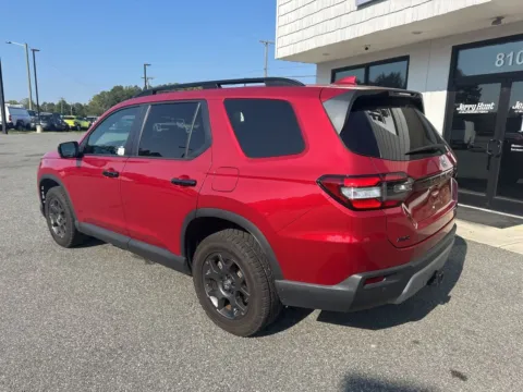 More photos of 2024 Honda Pilot TrailSport at Jerry Hunt Supercenter - Lexington, NC