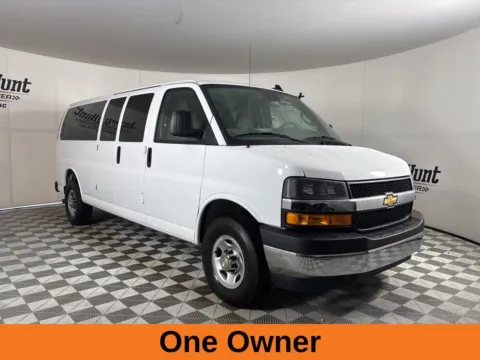 More photos of 2024 Chevrolet Express 3500 LT at Jerry Hunt Supercenter - Lexington, NC