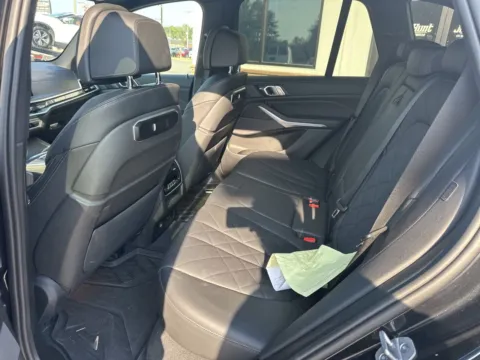 More photos of 2025 BMW X5 sDrive40i at Jerry Hunt Supercenter - Lexington, NC