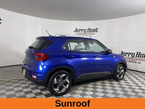 More photos of 2023 Hyundai Venue SEL at Jerry Hunt Supercenter - Lexington, NC