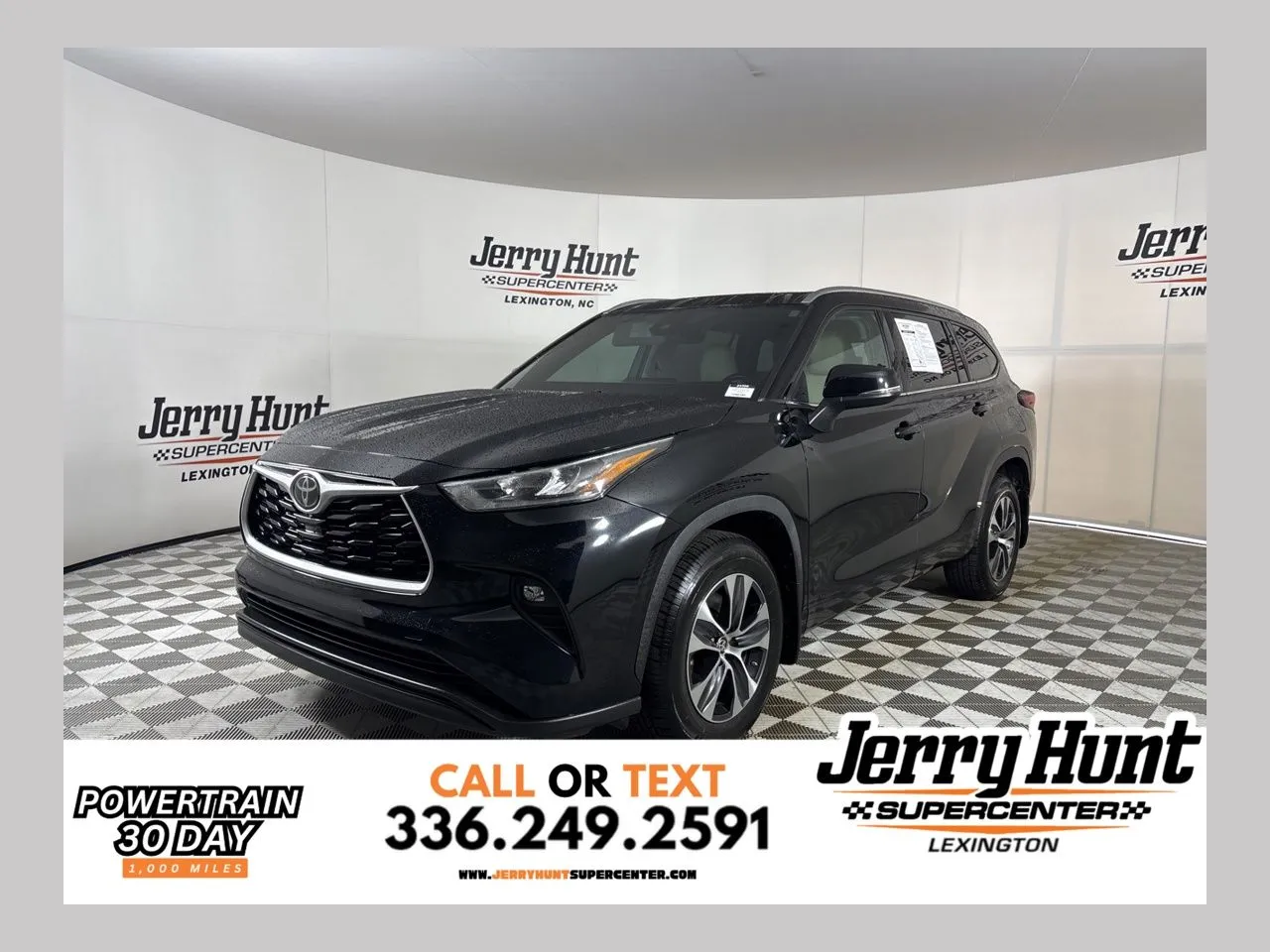 Black 2020 Toyota Highlander XLE for sale in Lexington, NC