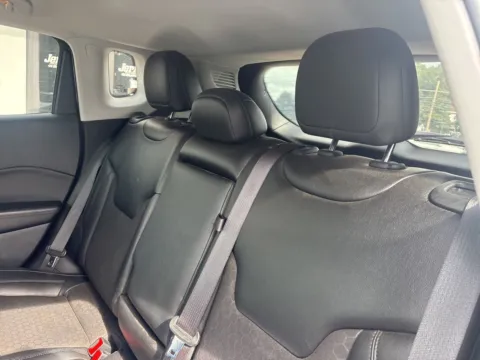 More photos of 2021 Jeep Compass Altitude at Jerry Hunt Supercenter - Lexington, NC