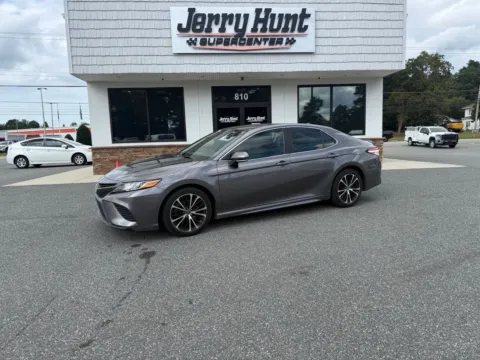 Gray 2020 Toyota Camry SE for sale in Lexington, NC