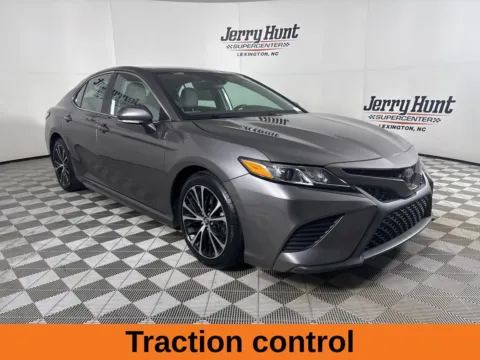 More photos of 2020 Toyota Camry SE at Jerry Hunt Supercenter - Lexington, NC