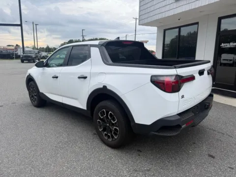 More photos of 2024 Hyundai Santa Cruz SEL at Jerry Hunt Supercenter - Lexington, NC