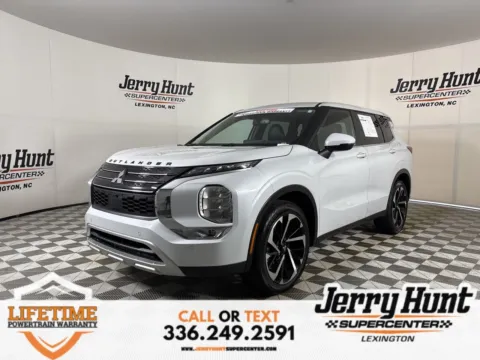White 2023 Mitsubishi Outlander SE for sale in Lexington, NC