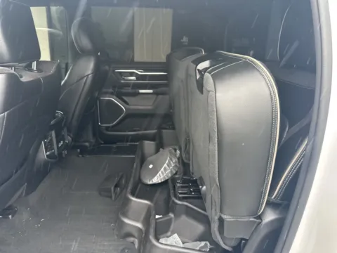 More photos of 2021 Ram 1500 Laramie at Jerry Hunt Supercenter - Lexington, NC